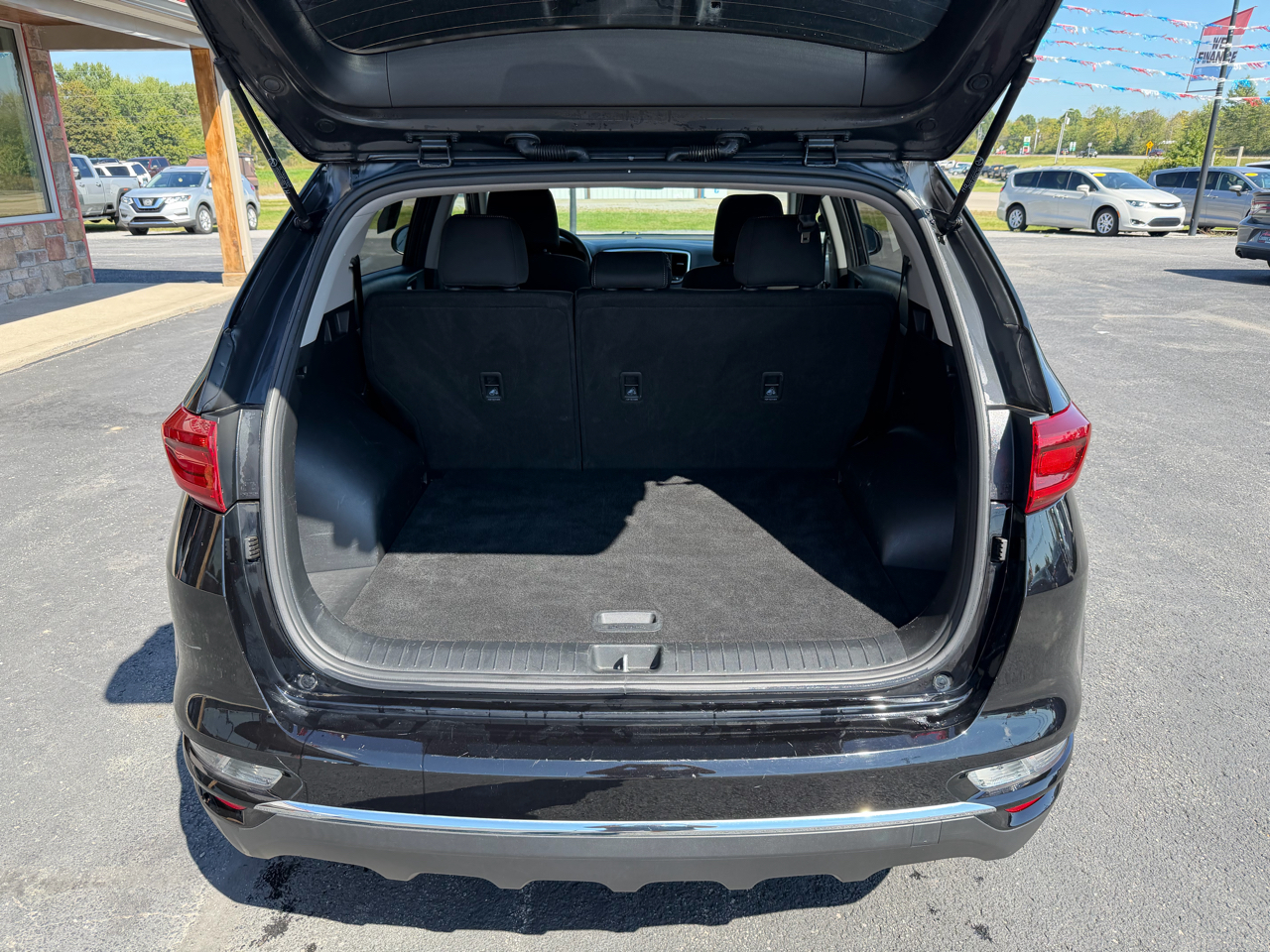 2022 Kia Sportage LX Value Edition photo 2