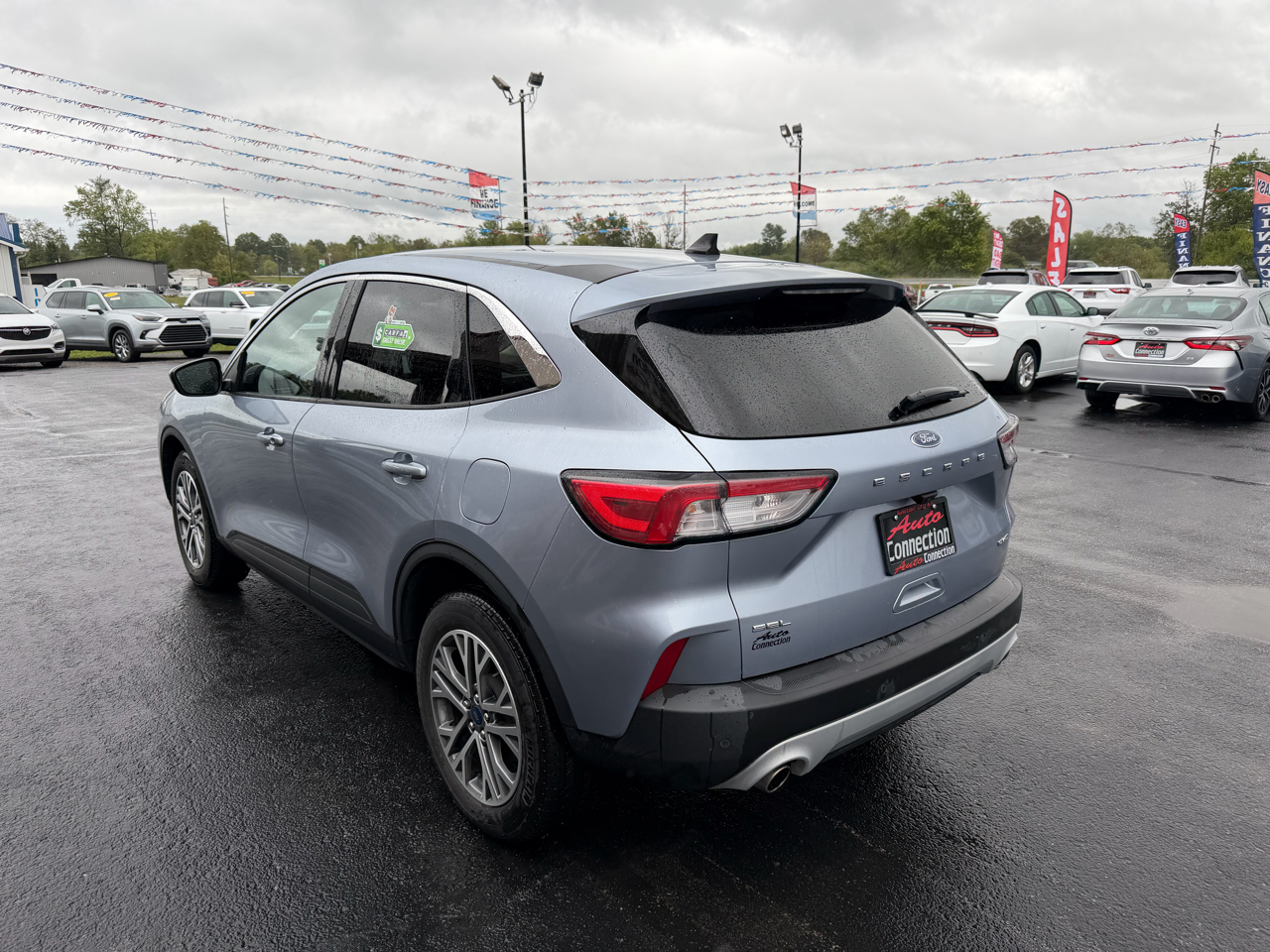 2022 Ford Escape SEL photo 3