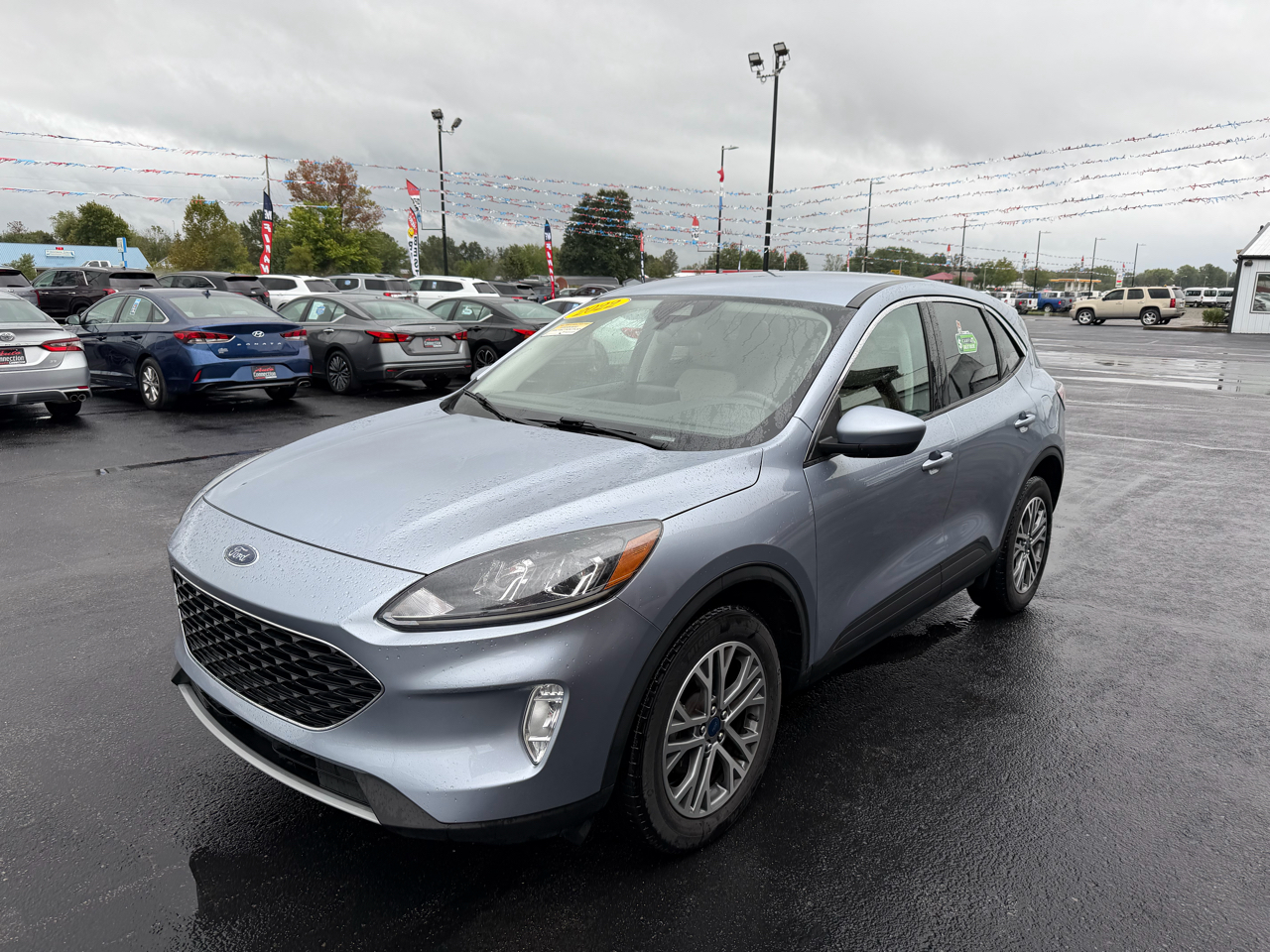 2022 Ford Escape SEL photo 4