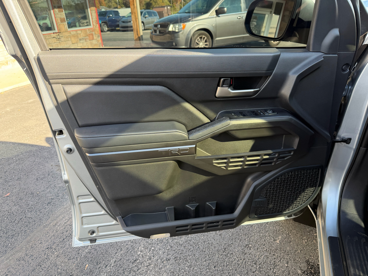 Toyota Tacoma 4WD TRD Off Road Double Cab 5' Bed MT (Natl) 2024 Toyota Tacoma 4WD TRD Off Road Double Cab 5' Bed MT (Natl) 2024