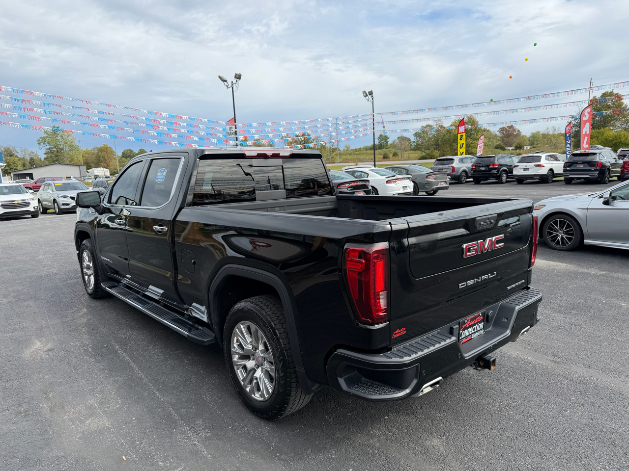GMC Sierra 1500 4WD Crew Cab 147" Denali 2022 GMC Sierra 1500 4WD Crew Cab 147" Denali 2022