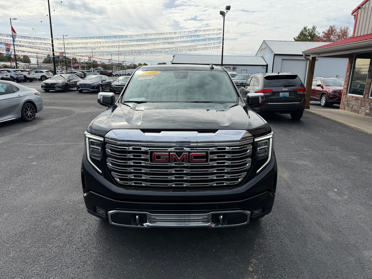 GMC Sierra 1500 4WD Crew Cab 147" Denali 2022 GMC Sierra 1500 4WD Crew Cab 147" Denali 2022