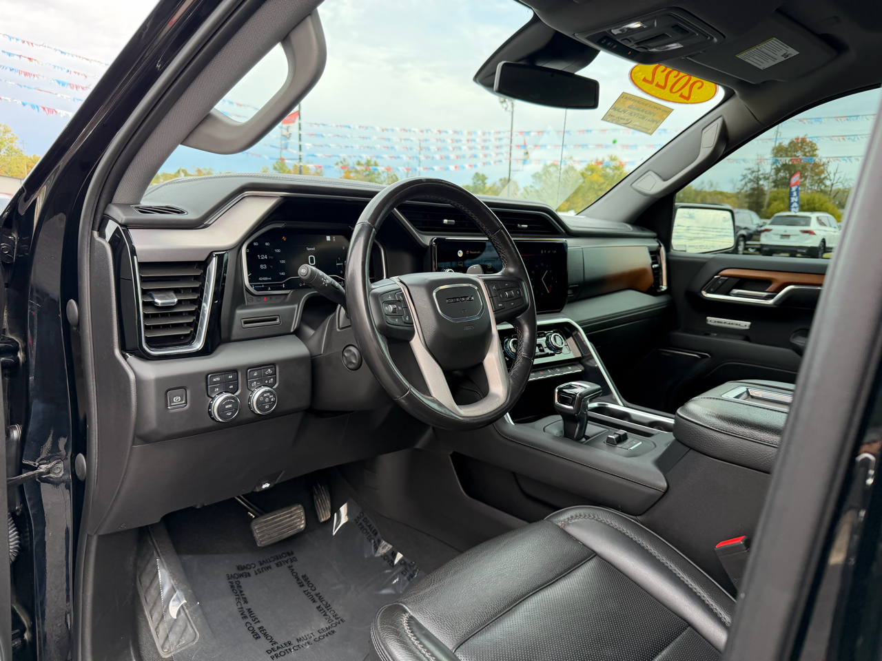 GMC Sierra 1500 4WD Crew Cab 147" Denali 2022 GMC Sierra 1500 4WD Crew Cab 147" Denali 2022