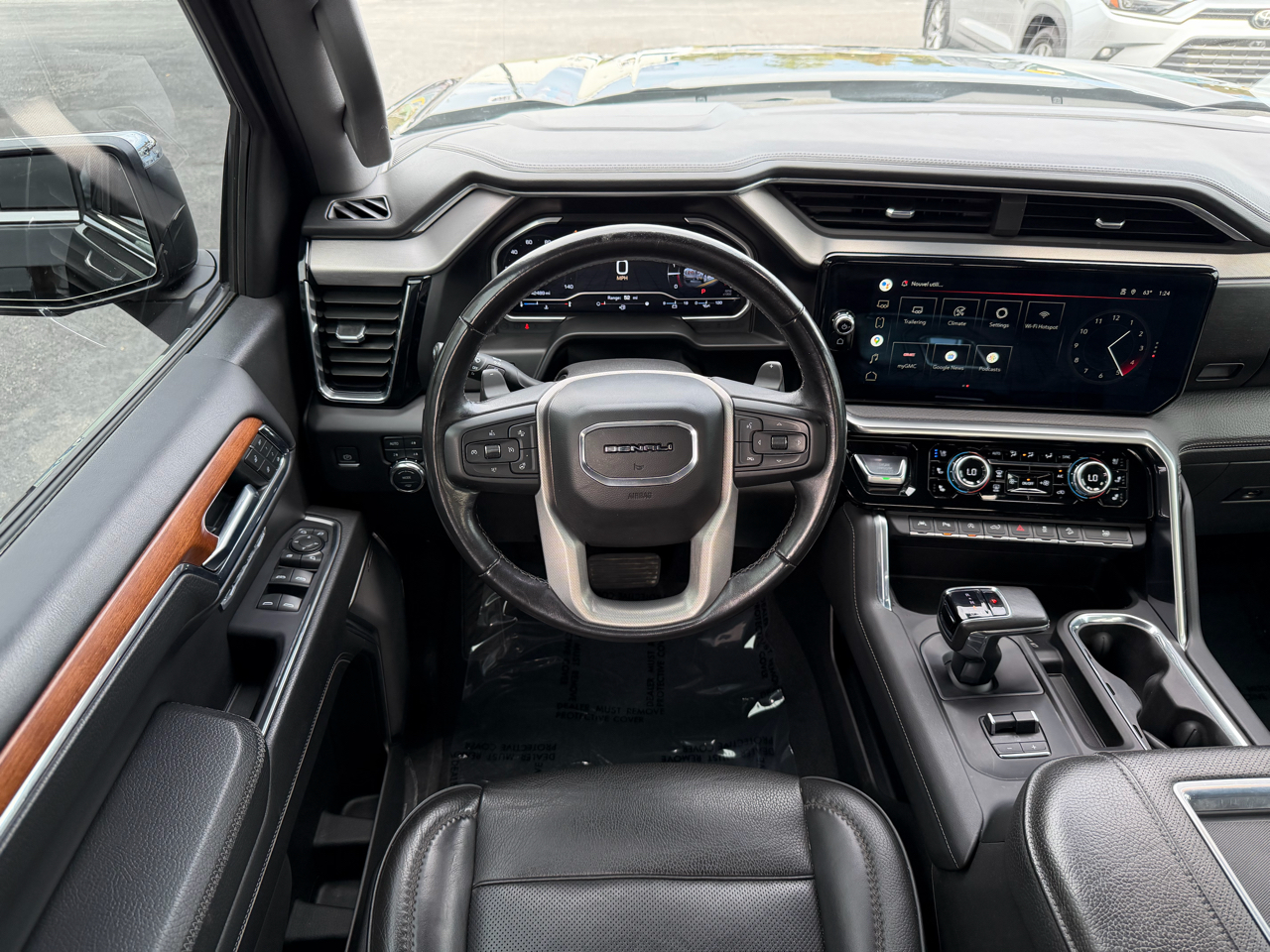 GMC Sierra 1500 4WD Crew Cab 147" Denali 2022 GMC Sierra 1500 4WD Crew Cab 147" Denali 2022