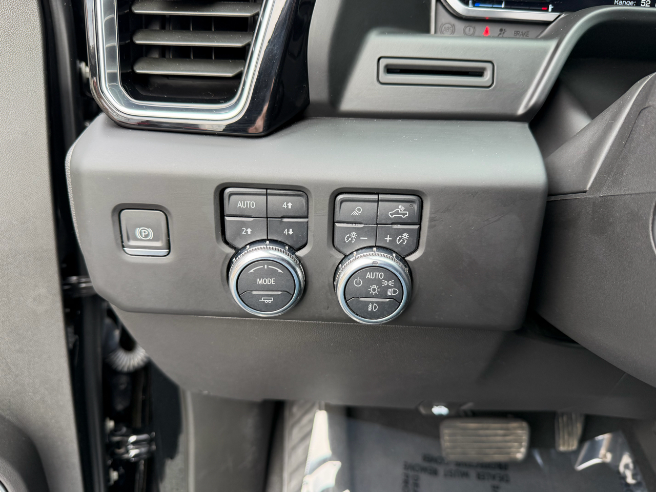 GMC Sierra 1500 4WD Crew Cab 147" Denali 2022 GMC Sierra 1500 4WD Crew Cab 147" Denali 2022