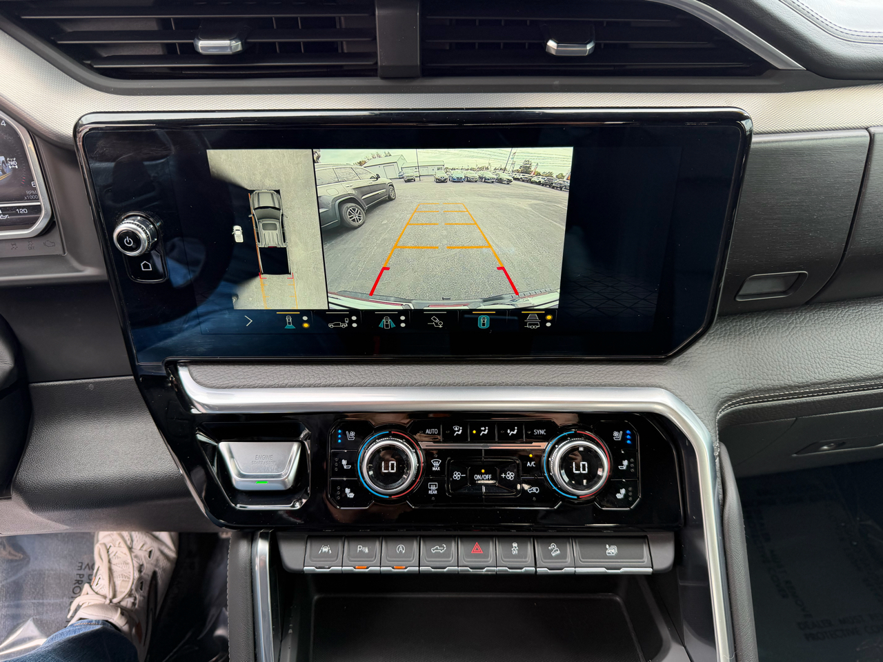 GMC Sierra 1500 4WD Crew Cab 147" Denali 2022 GMC Sierra 1500 4WD Crew Cab 147" Denali 2022