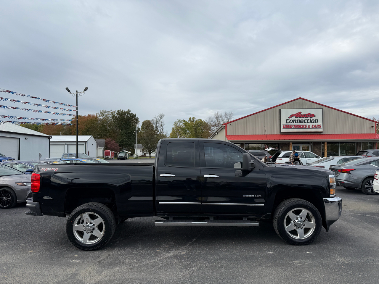 Chevrolet Silverado 2500HD 4WD Double Cab 144.2" LTZ 2015 Chevrolet Silverado 2500HD 4WD Double Cab 144.2" LTZ 2015