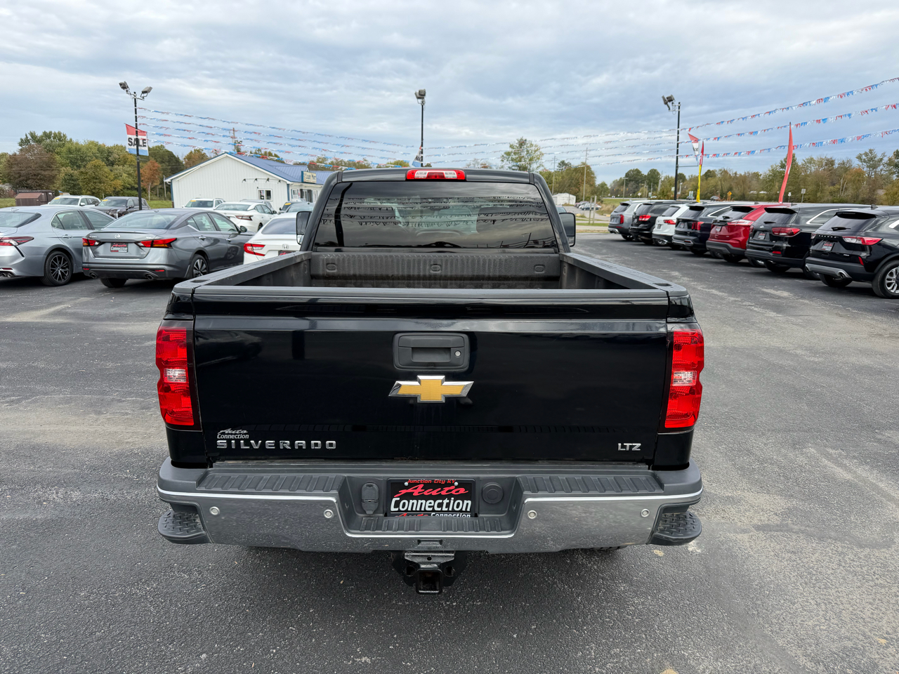 Chevrolet Silverado 2500HD 4WD Double Cab 144.2" LTZ 2015 Chevrolet Silverado 2500HD 4WD Double Cab 144.2" LTZ 2015