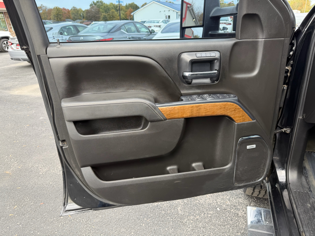 Chevrolet Silverado 2500HD 4WD Double Cab 144.2" LTZ 2015 Chevrolet Silverado 2500HD 4WD Double Cab 144.2" LTZ 2015
