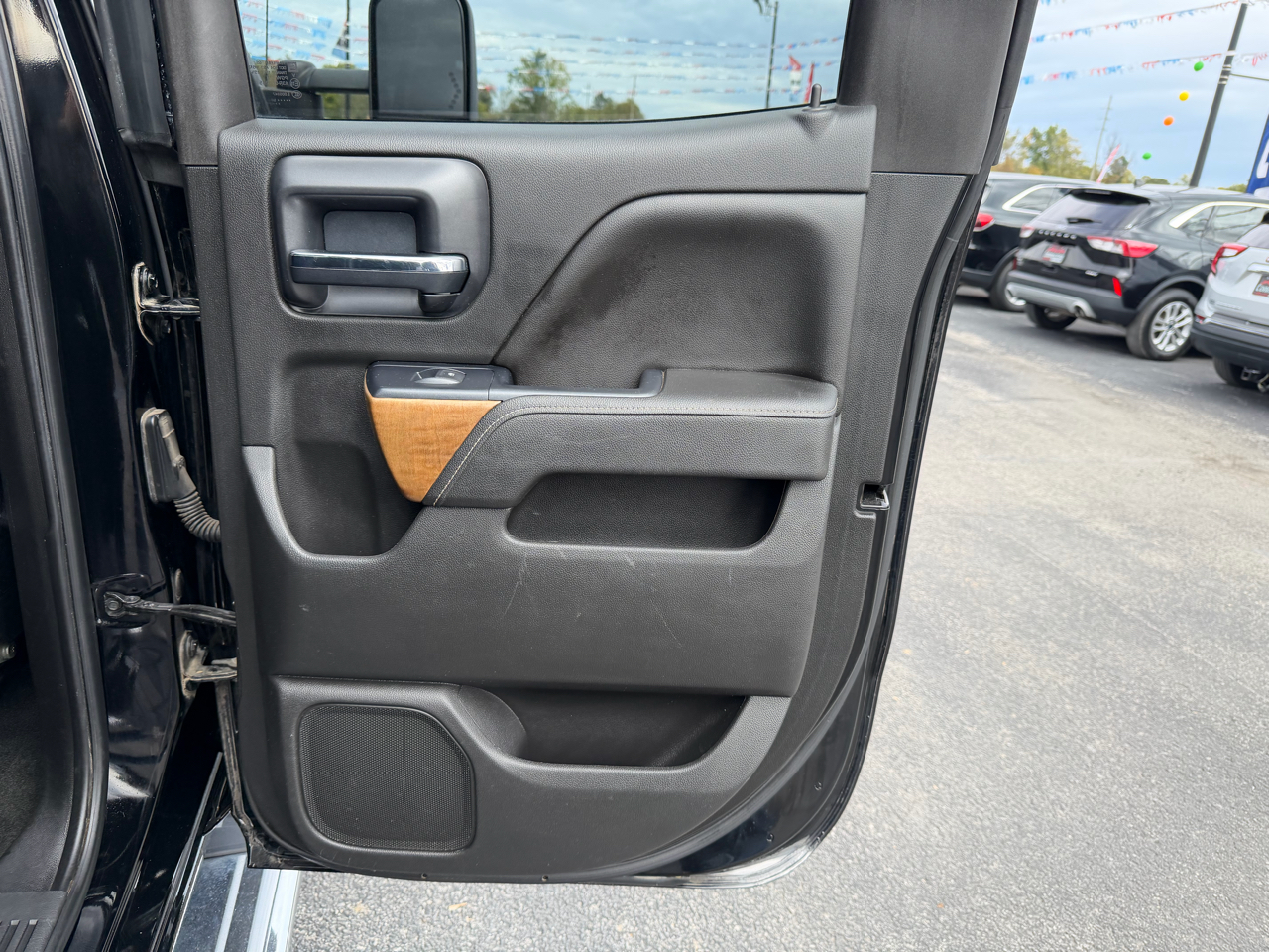 Chevrolet Silverado 2500HD 4WD Double Cab 144.2" LTZ 2015 Chevrolet Silverado 2500HD 4WD Double Cab 144.2" LTZ 2015