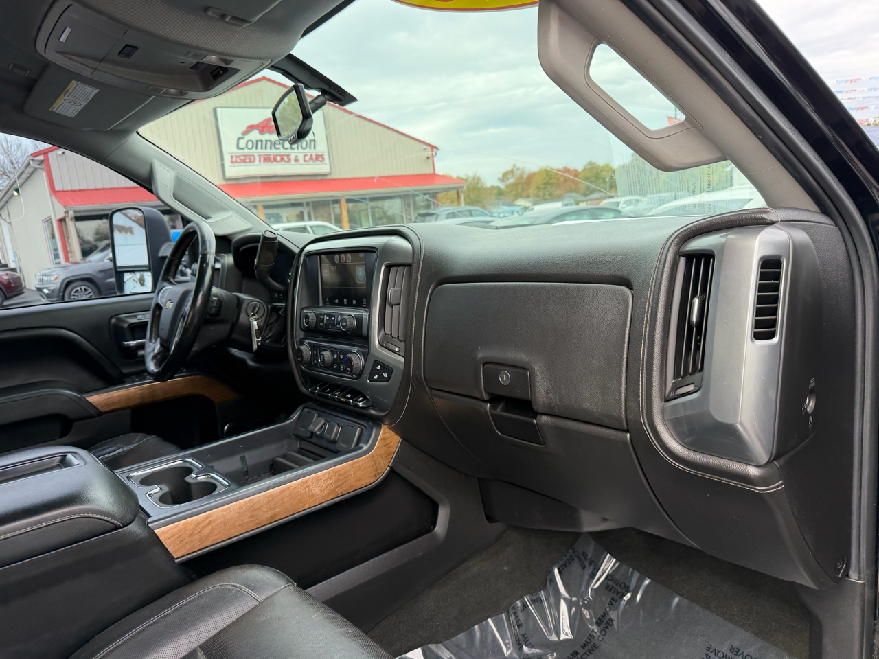 Chevrolet Silverado 2500HD 4WD Double Cab 144.2" LTZ 2015 Chevrolet Silverado 2500HD 4WD Double Cab 144.2" LTZ 2015