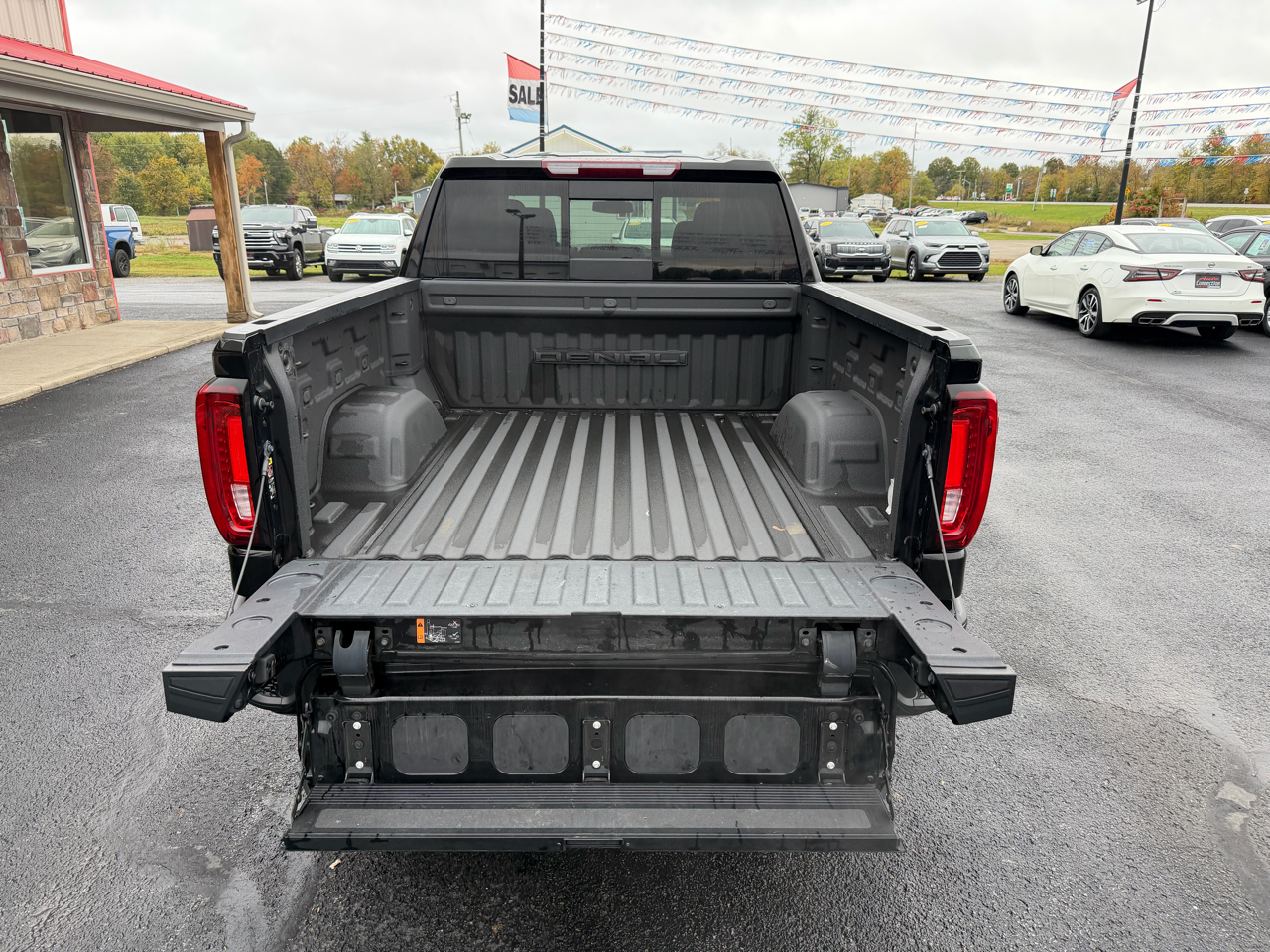 GMC Sierra 1500 Limited 4WD Crew Cab 147" Denali 2022 GMC Sierra 1500 Limited 4WD Crew Cab 147" Denali 2022