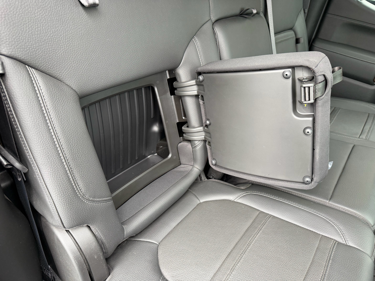 GMC Sierra 1500 Limited 4WD Crew Cab 147" Denali 2022 GMC Sierra 1500 Limited 4WD Crew Cab 147" Denali 2022