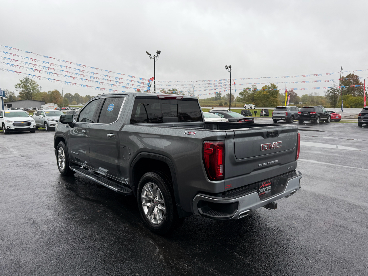 GMC Sierra 1500 4WD Crew Cab 147" SLT 2021 GMC Sierra 1500 4WD Crew Cab 147" SLT 2021