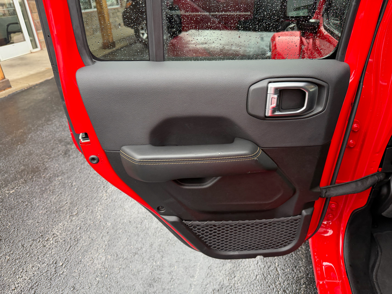 Jeep Wrangler 4xe Sahara 4x4 2024 Jeep Wrangler 4xe Sahara 4x4 2024