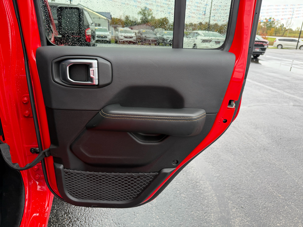 Jeep Wrangler 4xe Sahara 4x4 2024 Jeep Wrangler 4xe Sahara 4x4 2024