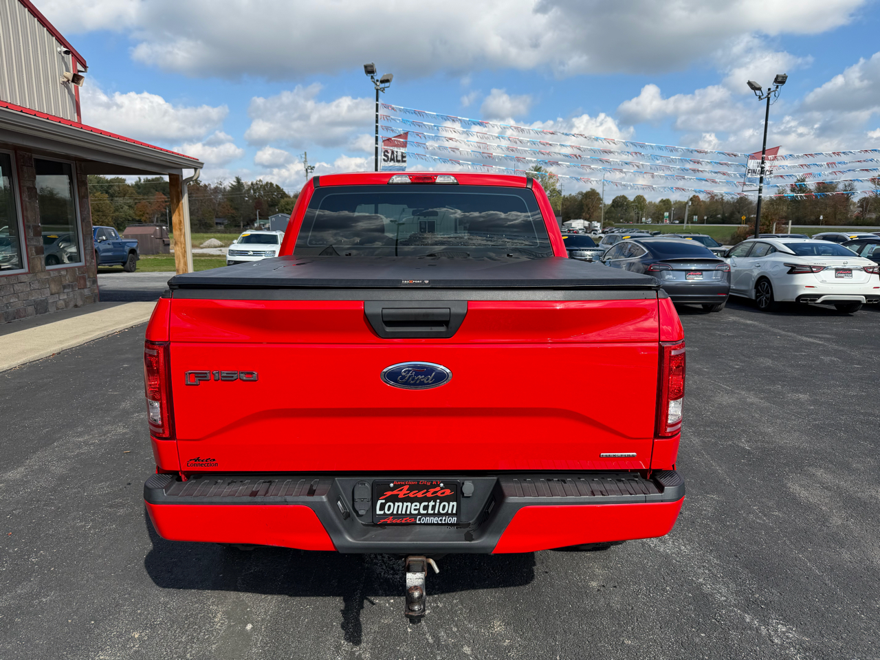 Ford F-150 4WD SuperCrew 150" XL 2015 Ford F-150 4WD SuperCrew 150" XL 2015