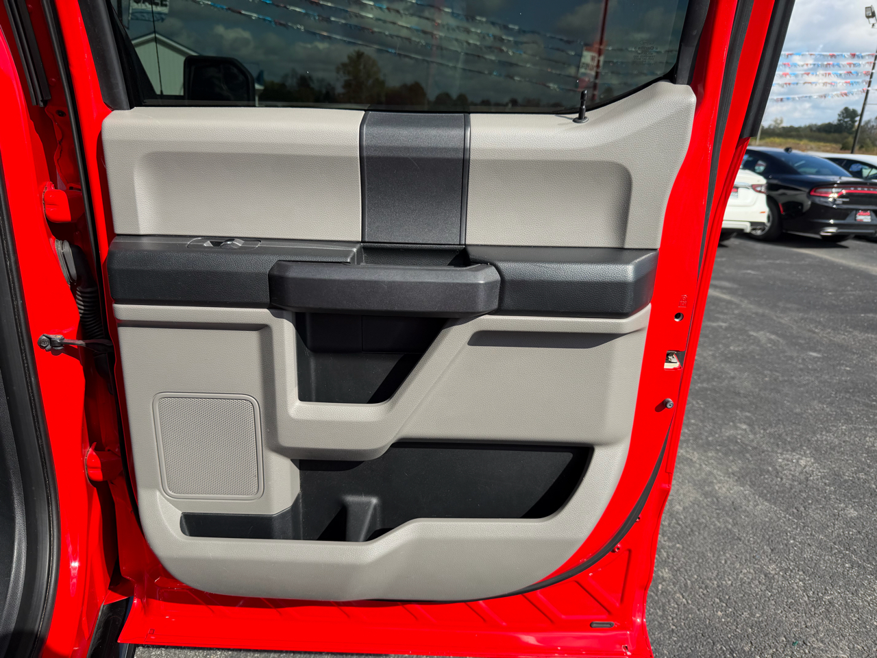 Ford F-150 4WD SuperCrew 150" XL 2015 Ford F-150 4WD SuperCrew 150" XL 2015