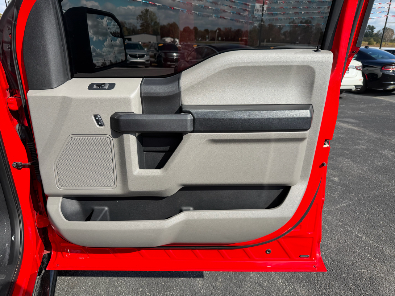 Ford F-150 4WD SuperCrew 150" XL 2015 Ford F-150 4WD SuperCrew 150" XL 2015