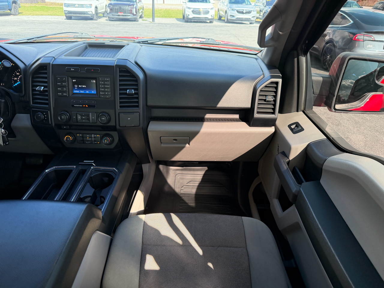 Ford F-150 4WD SuperCrew 150" XL 2015 Ford F-150 4WD SuperCrew 150" XL 2015