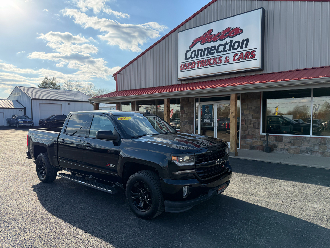 2017 Chevrolet Silverado 1500 4WD Crew Cab 143.5" LTZ w/2LZ