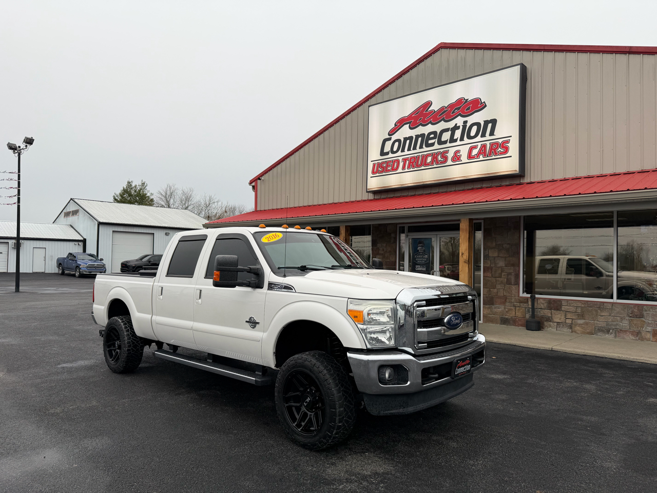 2016 Ford Super Duty F-250 SRW Lariat 4WD Crew Cab 8' Box