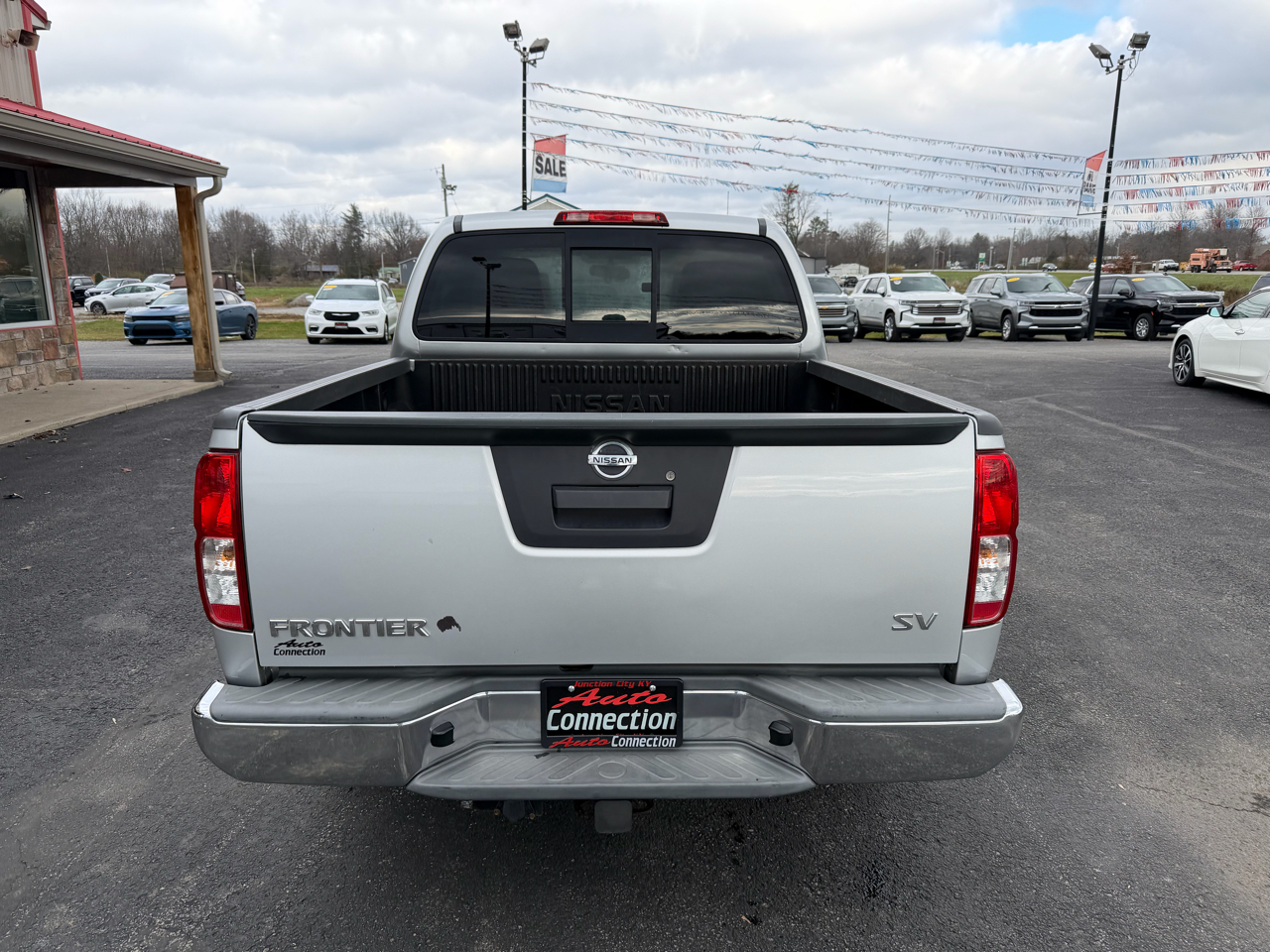 2014 Nissan Frontier Desert Runner photo 3