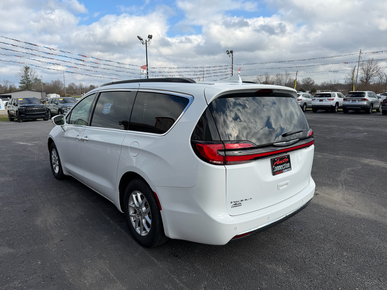 Chrysler Pacifica Touring L FWD 2022