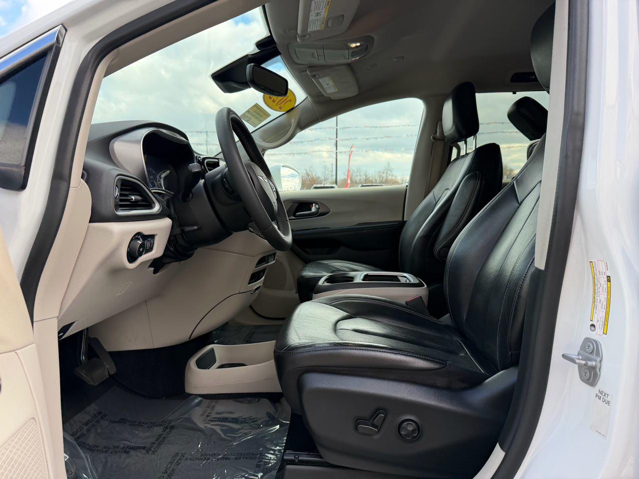 Chrysler Pacifica Touring L FWD 2022