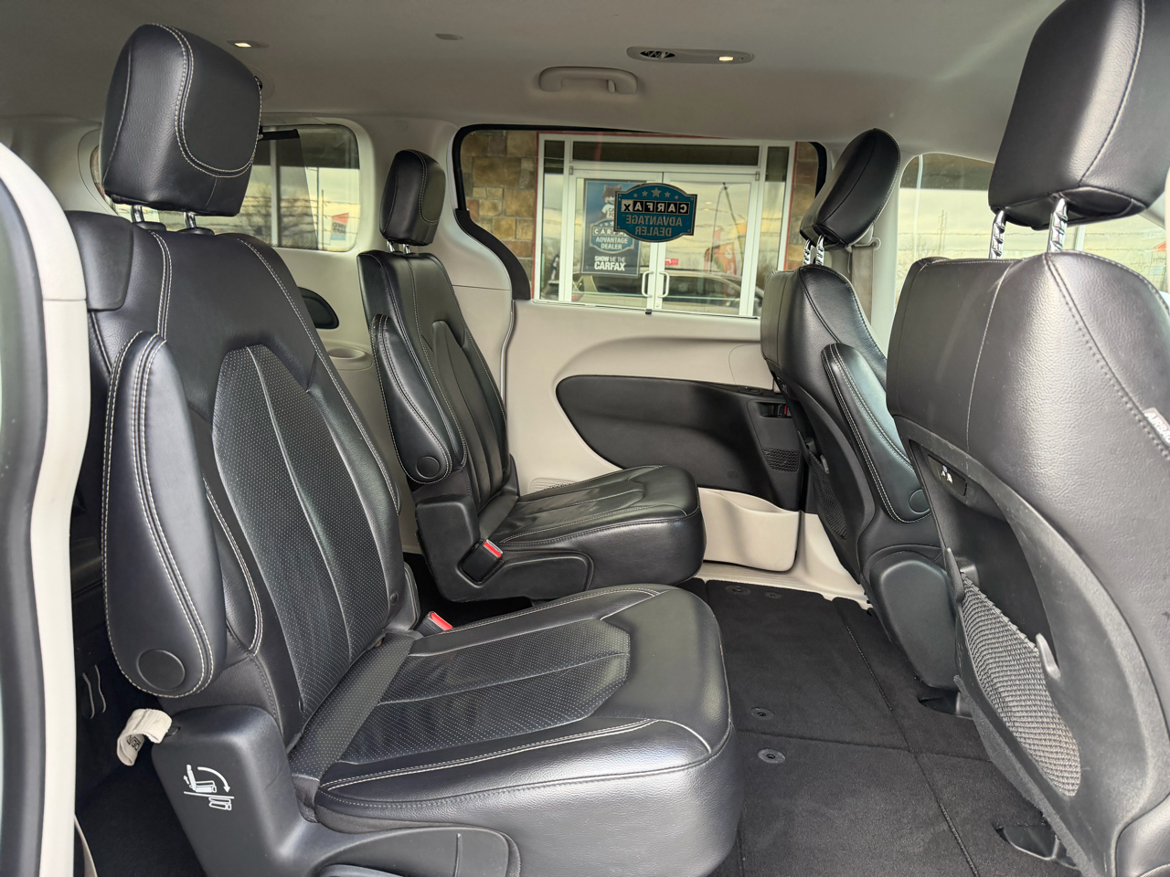 Chrysler Pacifica Touring L FWD 2022