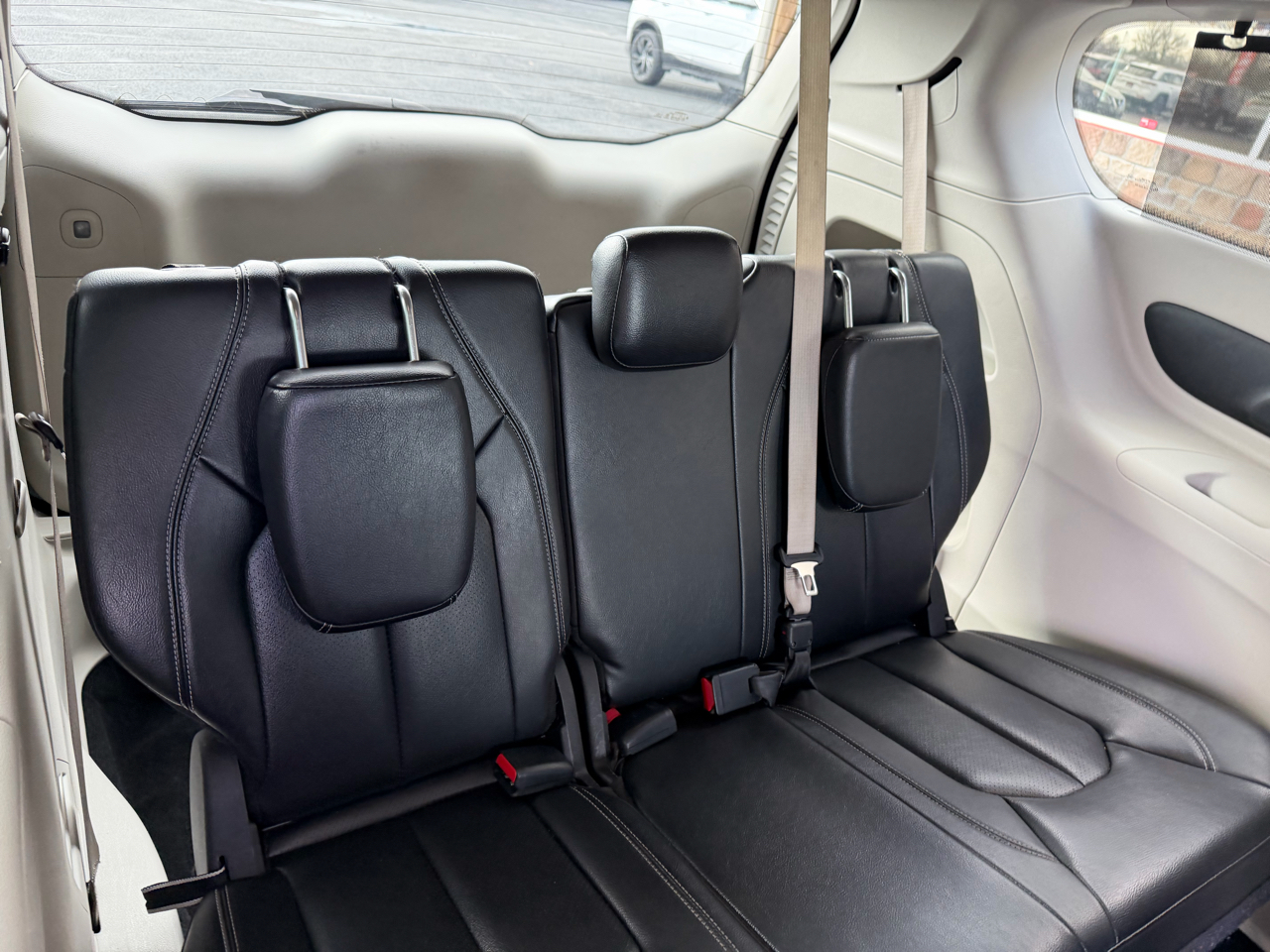 Chrysler Pacifica Touring L FWD 2022