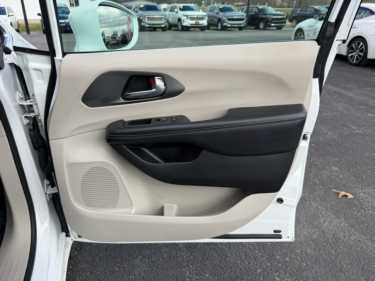 Chrysler Pacifica Touring L FWD 2022