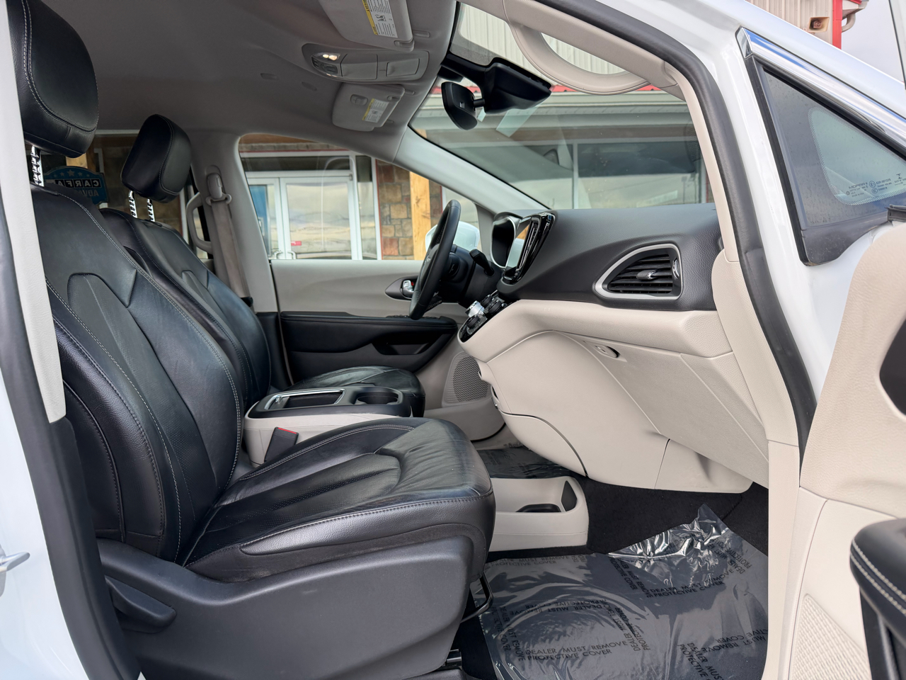 Chrysler Pacifica Touring L FWD 2022