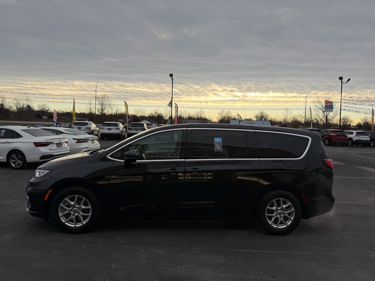 Chrysler Pacifica Touring L FWD 2024