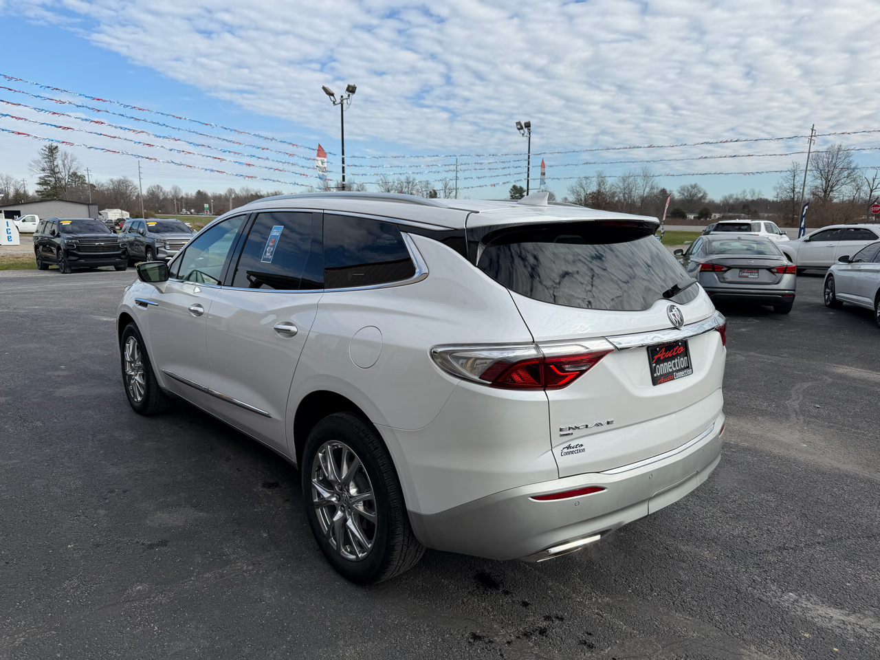 Buick Enclave AWD 4dr Essence 2023