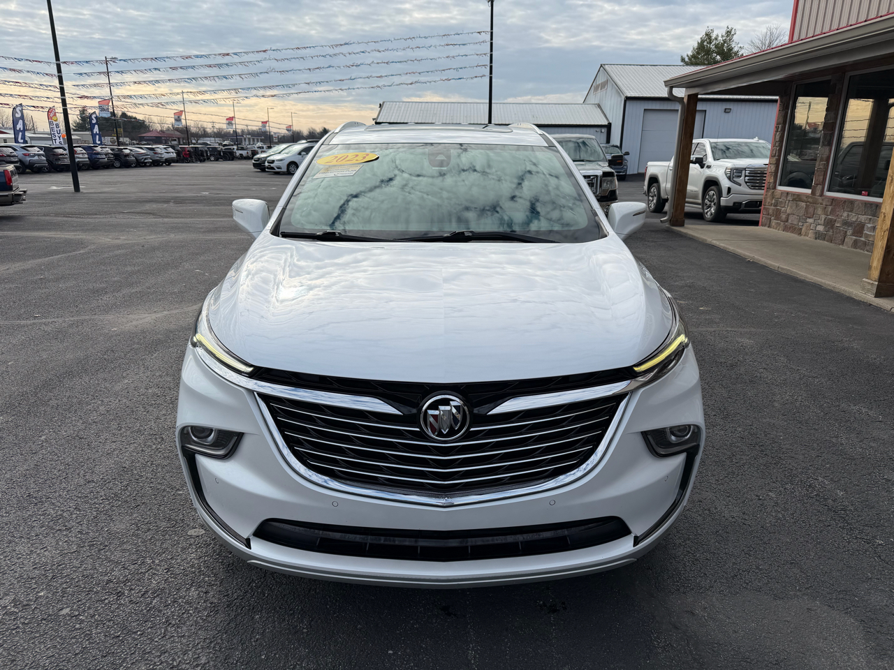 Buick Enclave AWD 4dr Essence 2023
