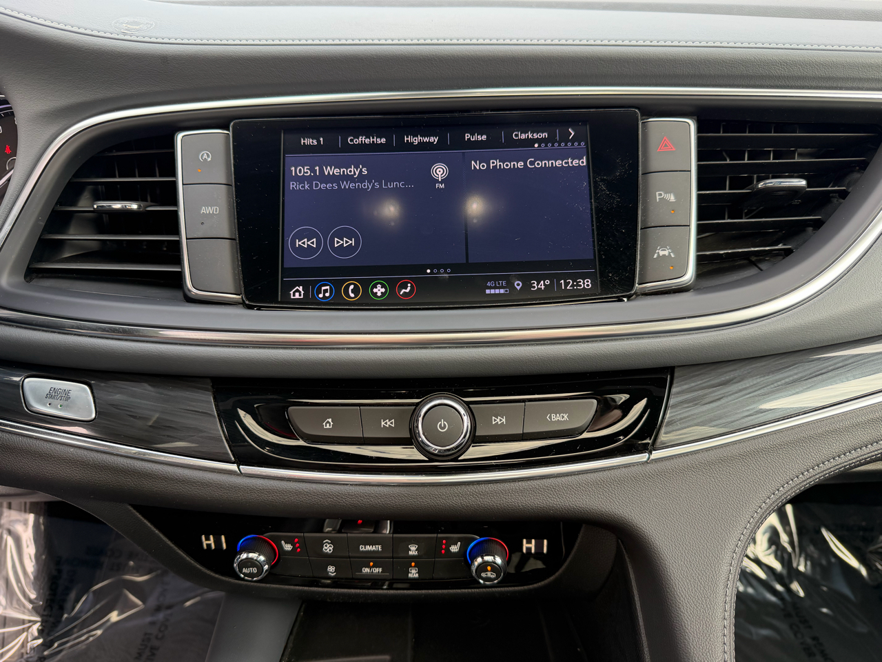 Buick Enclave AWD 4dr Essence 2023