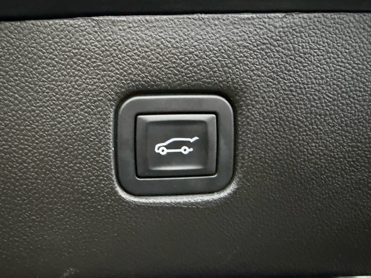 Chevrolet Blazer FWD 4dr RS 2019