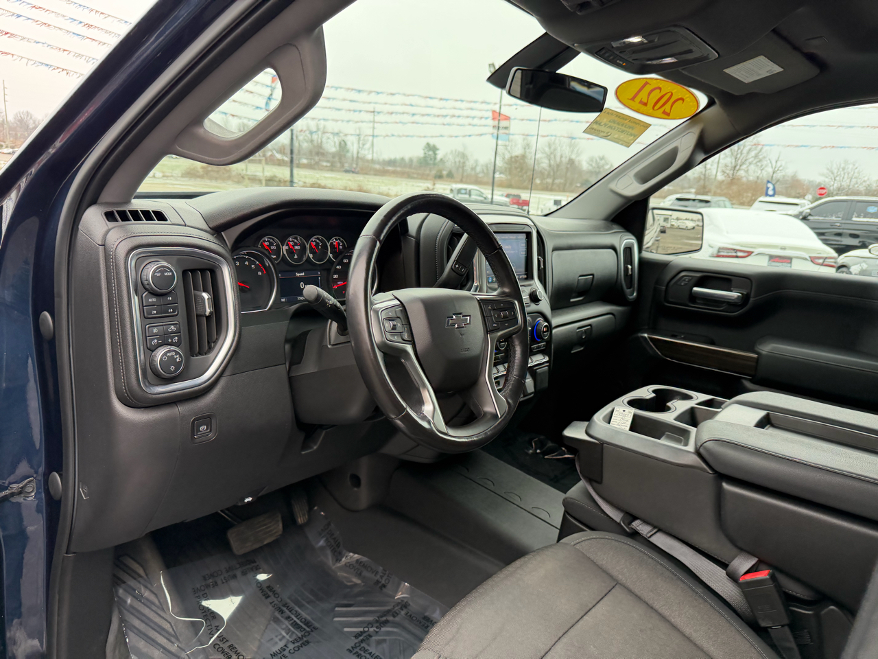 Chevrolet Silverado 1500 4WD Crew Cab 147" RST 2021