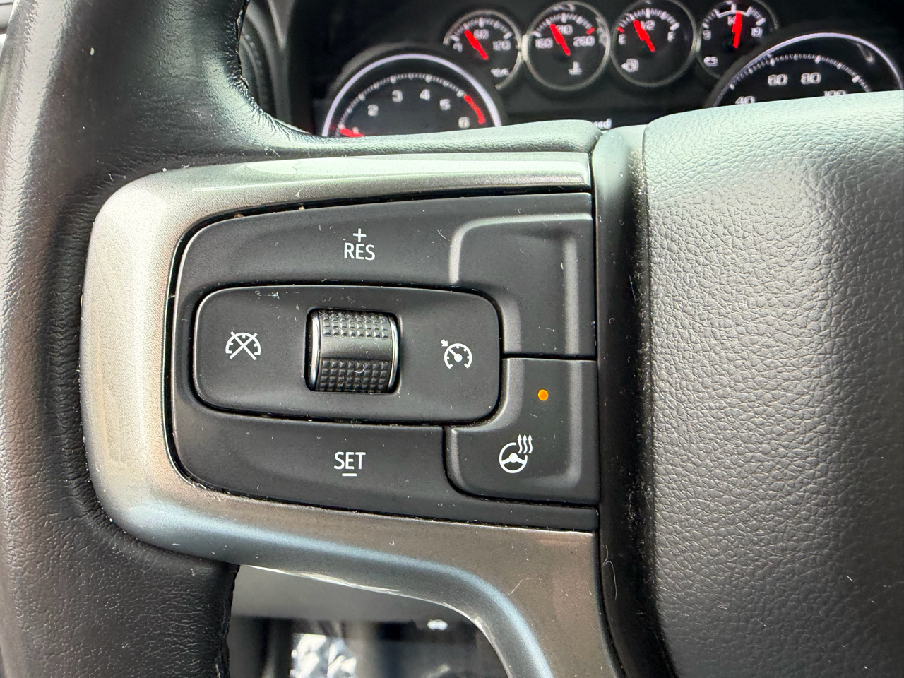 Chevrolet Silverado 1500 4WD Crew Cab 147" RST 2021