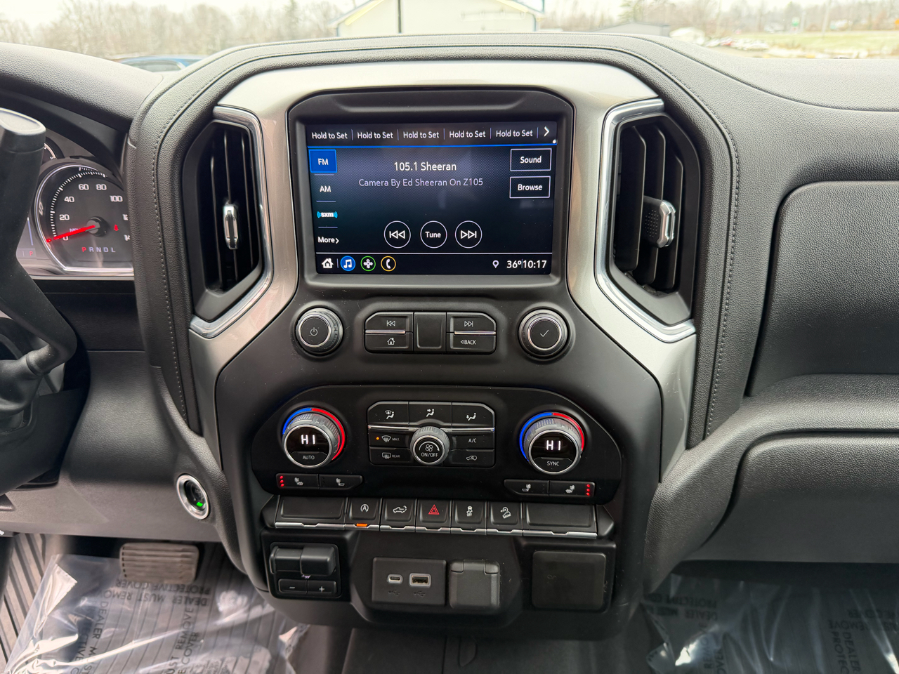 Chevrolet Silverado 1500 4WD Crew Cab 147" RST 2021