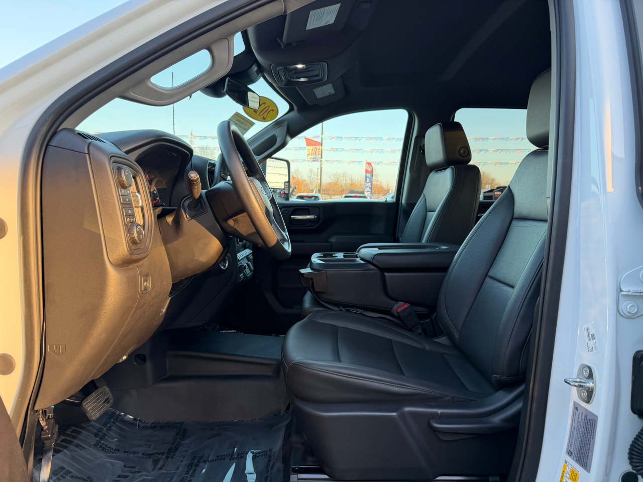 Chevrolet Silverado 3500HD 4WD Crew Cab 172" Work Truck 2024