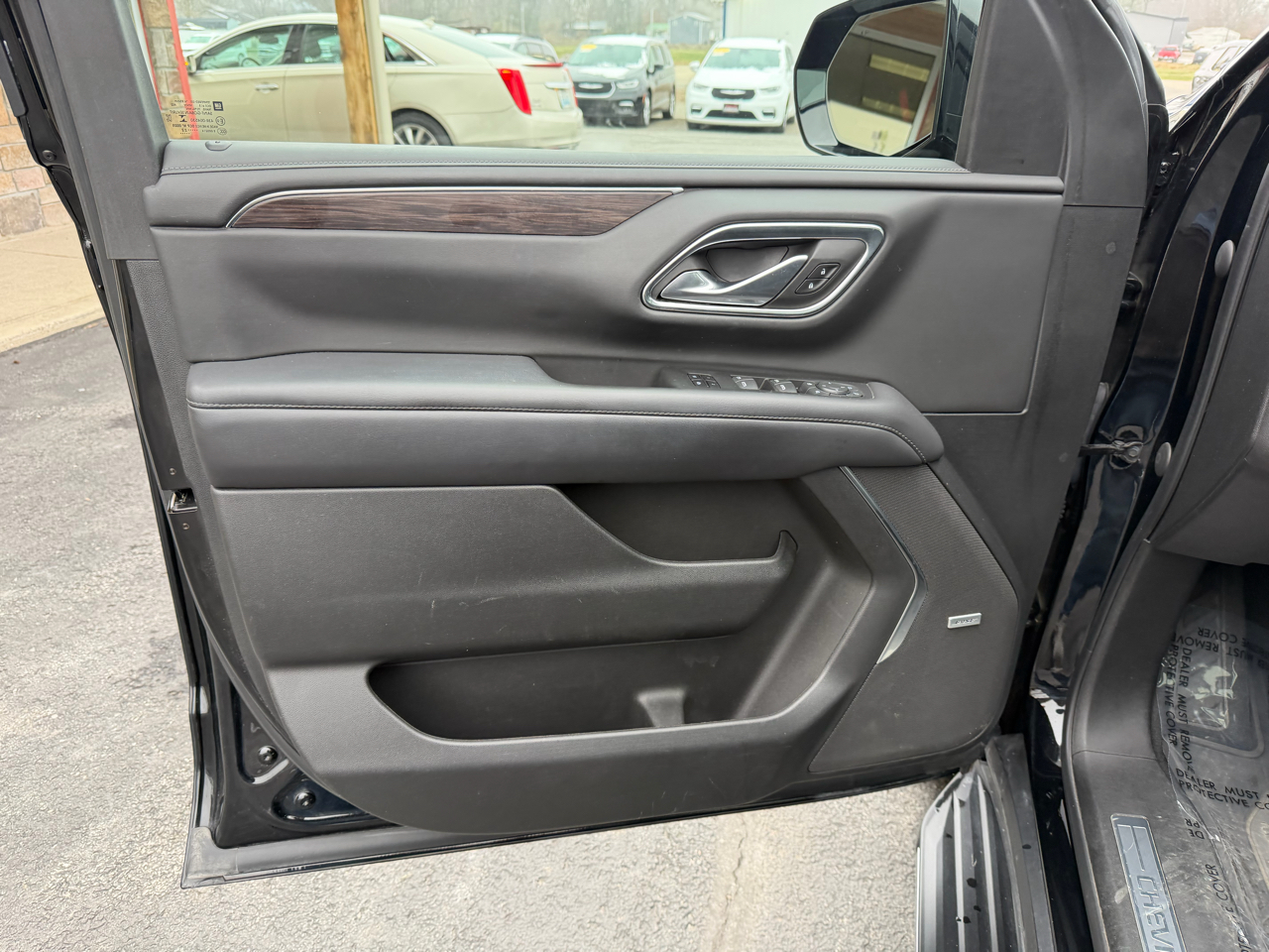 Chevrolet Tahoe 4WD 4dr LT 2022