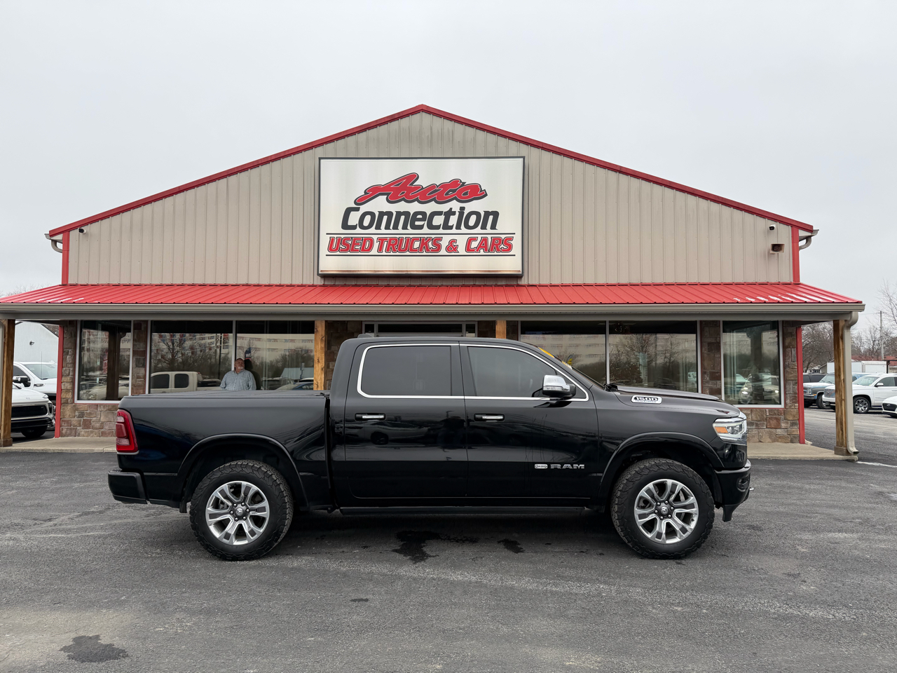 RAM 1500 Longhorn 4x4 Crew Cab 5'7" Box 2021