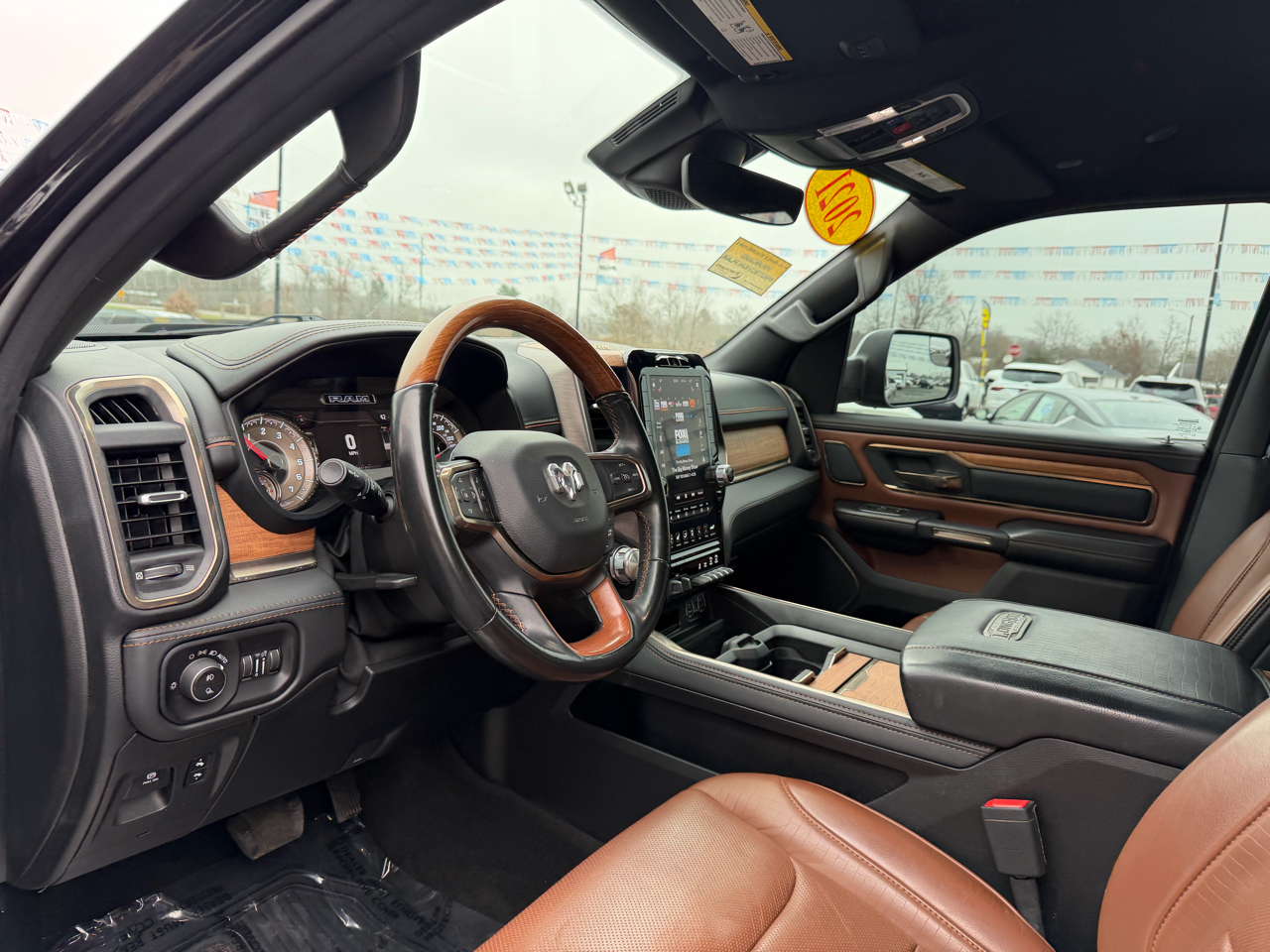 RAM 1500 Longhorn 4x4 Crew Cab 5'7" Box 2021