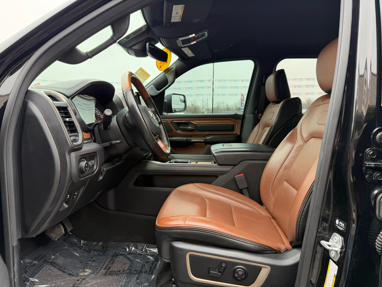 RAM 1500 Longhorn 4x4 Crew Cab 5'7" Box 2021