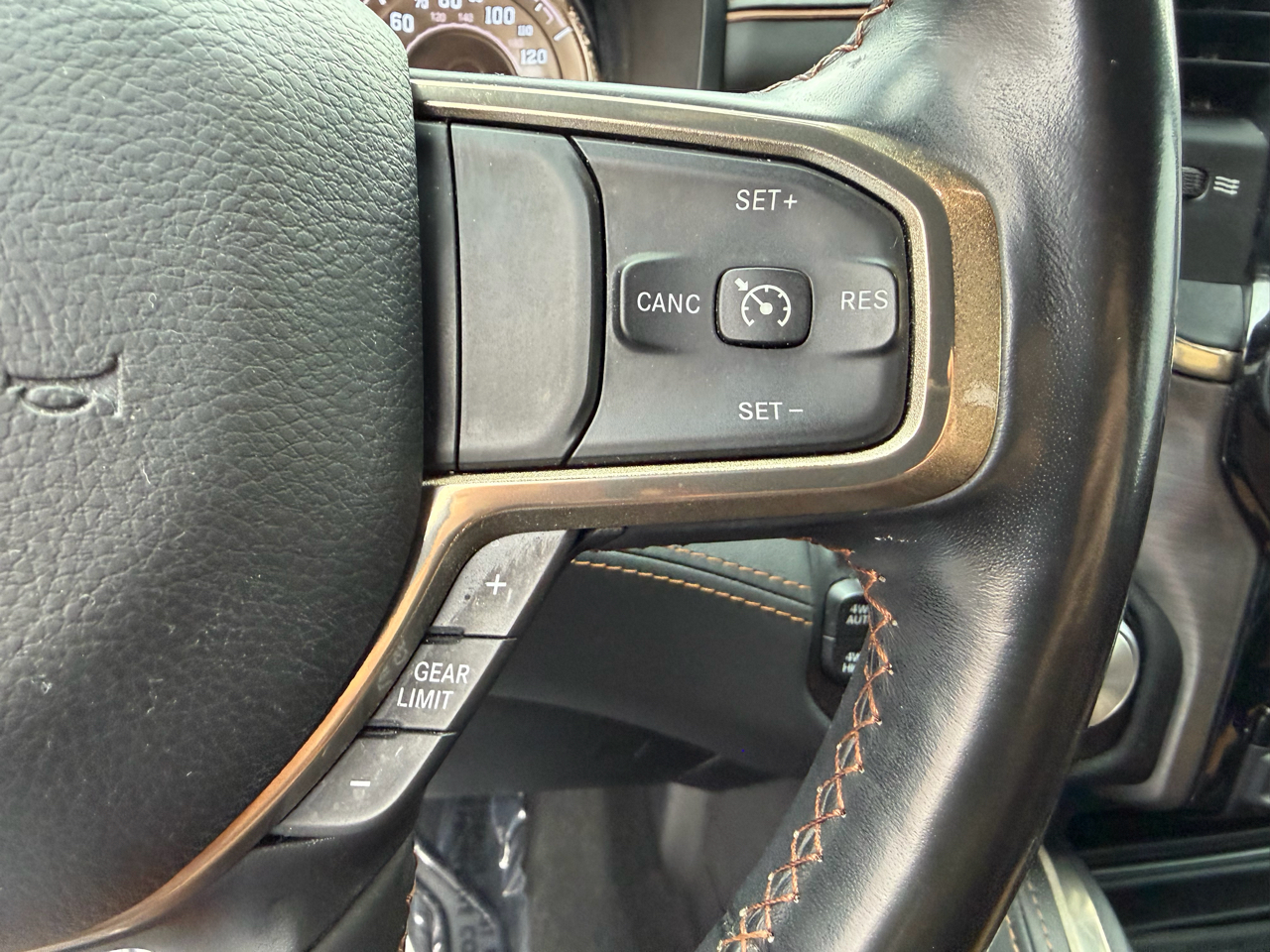 RAM 1500 Longhorn 4x4 Crew Cab 5'7" Box 2021