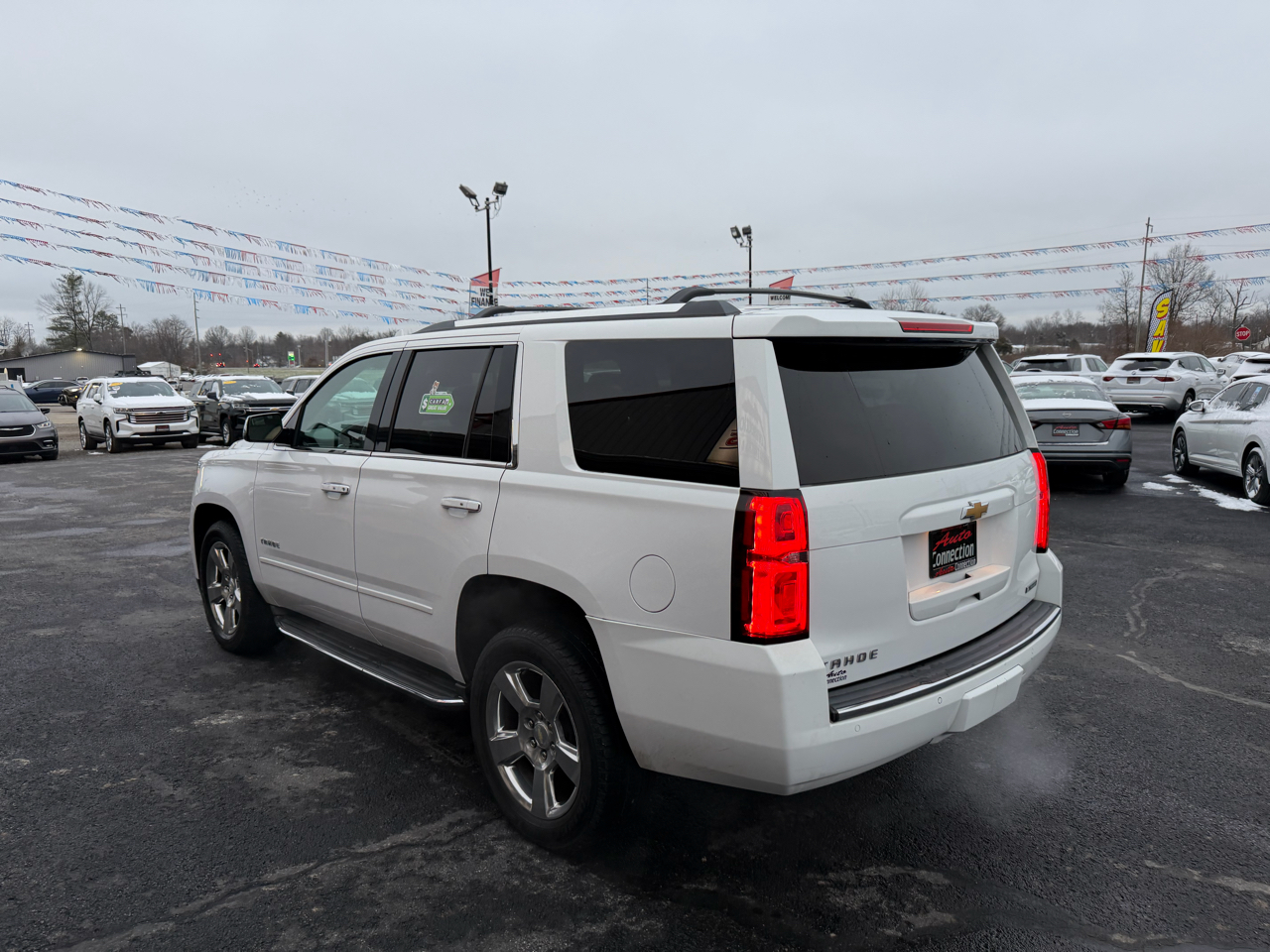 Chevrolet Tahoe 4WD 4dr Premier 2017