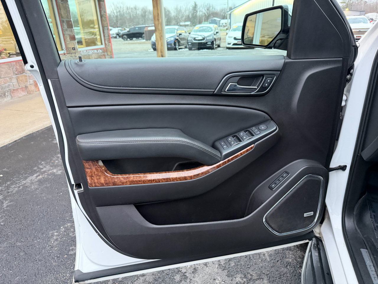 Chevrolet Tahoe 4WD 4dr Premier 2017