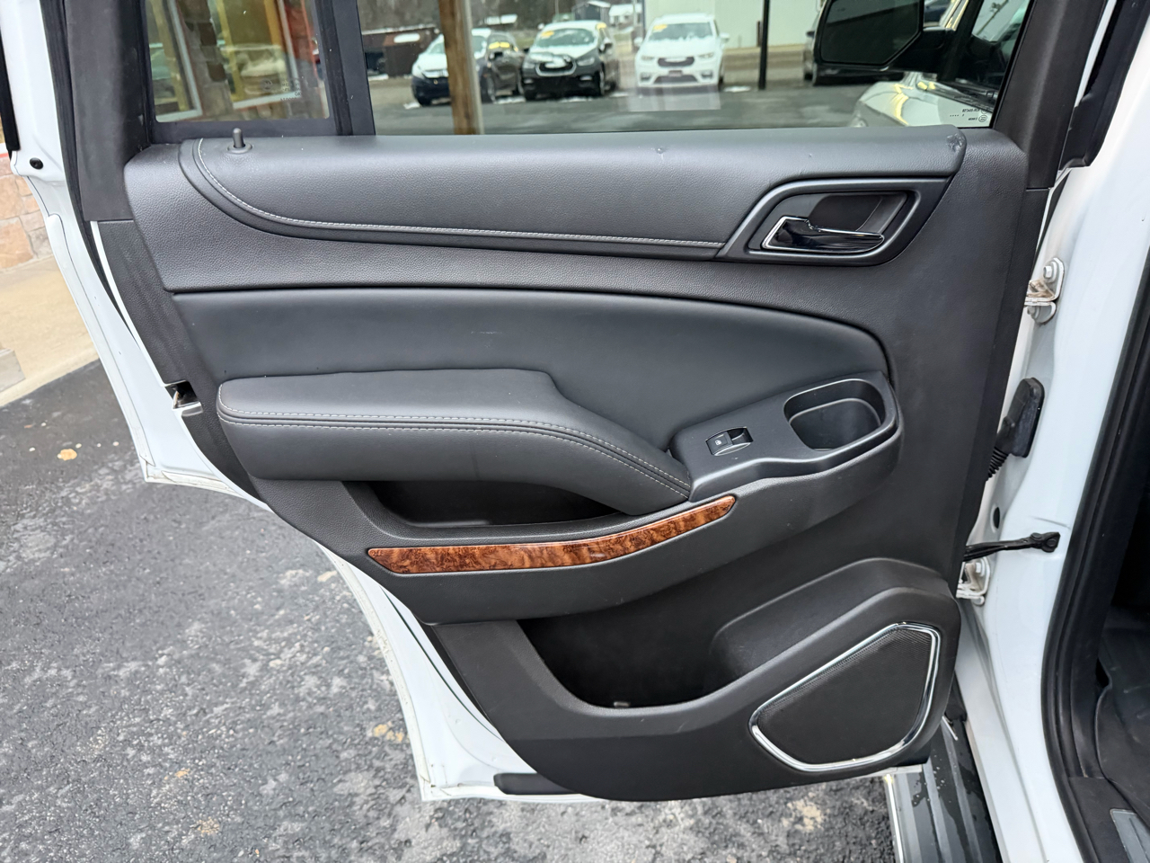 Chevrolet Tahoe 4WD 4dr Premier 2017